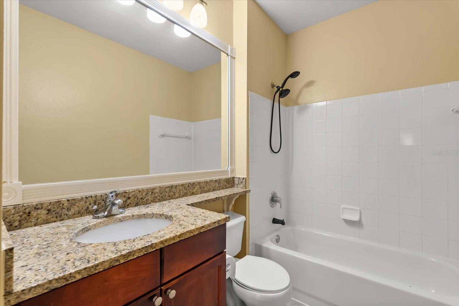 NOTTING HILL A CONDO - Residential