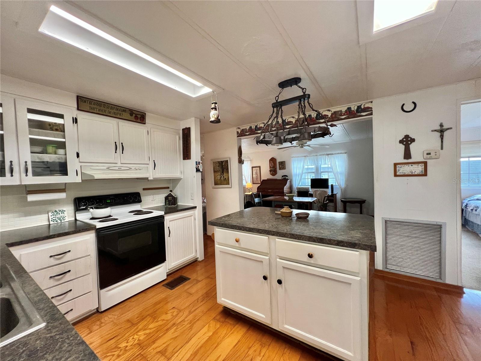 HAWTHORNE AT LEESBURG A COOP - Residential