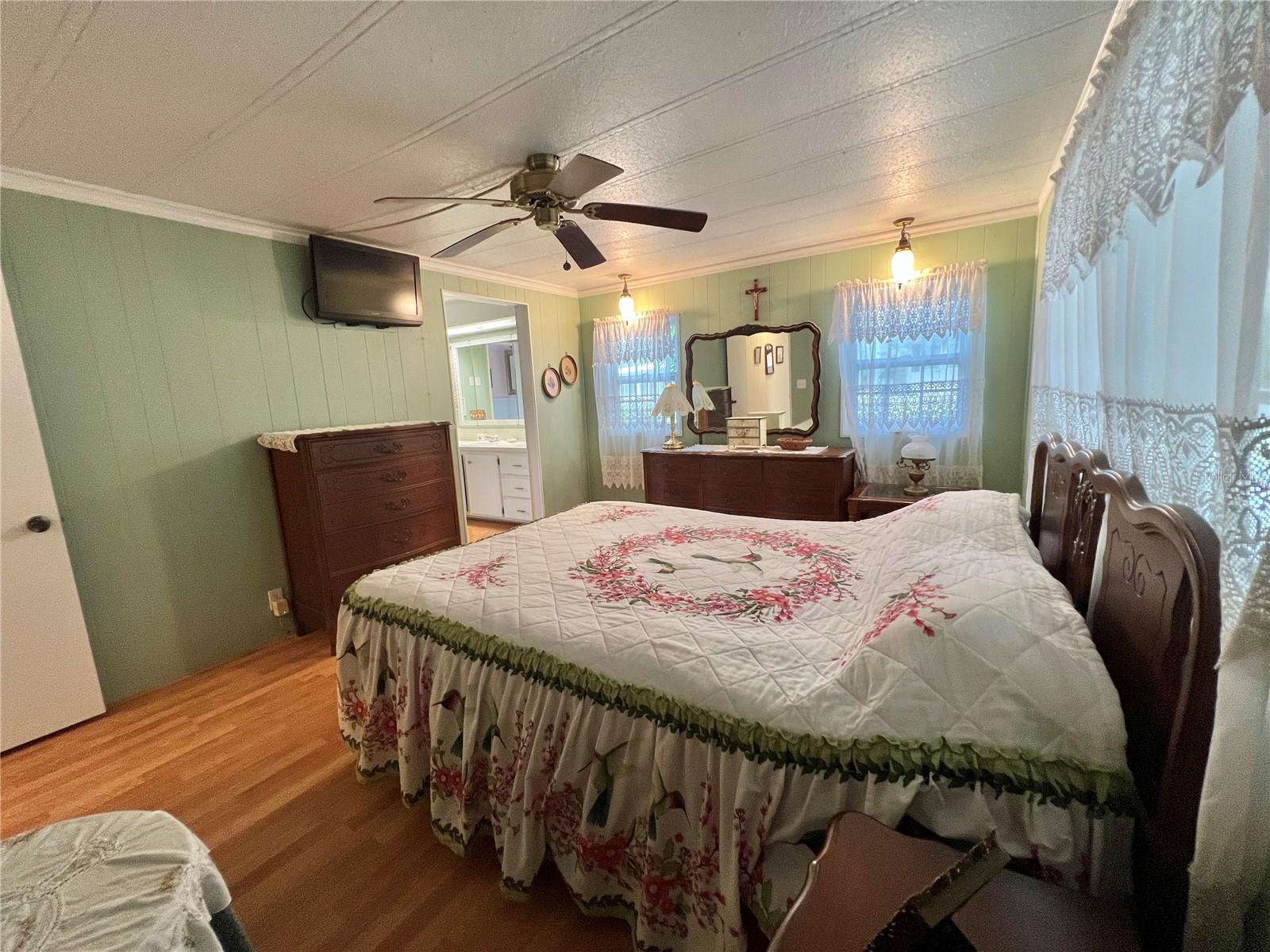 HAWTHORNE AT LEESBURG A COOP - Residential