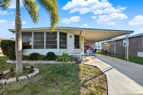 Photo of 7880 54th Avenue N #17, St Petersburg, FL 33709 (MLS # TB8552118)