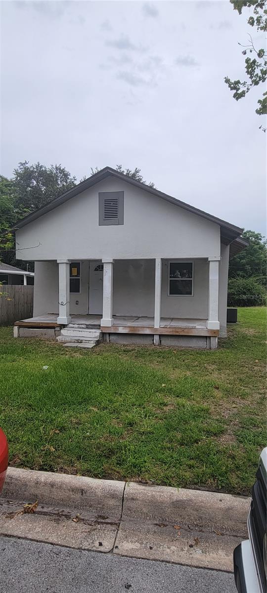 Under contract-accepting backup offers. great investment opportunity, 2 house on one property. first is a 4bed 2 bath, second house is 2bed 2bath, both properties have been fully renovated, new floors. new kitchens, new bathrooms, new windows, new AC. {renevation was done without permits new owner will have to pull permits and finalize inspections} sale is CASH ONLY AS IS . call me for more details.