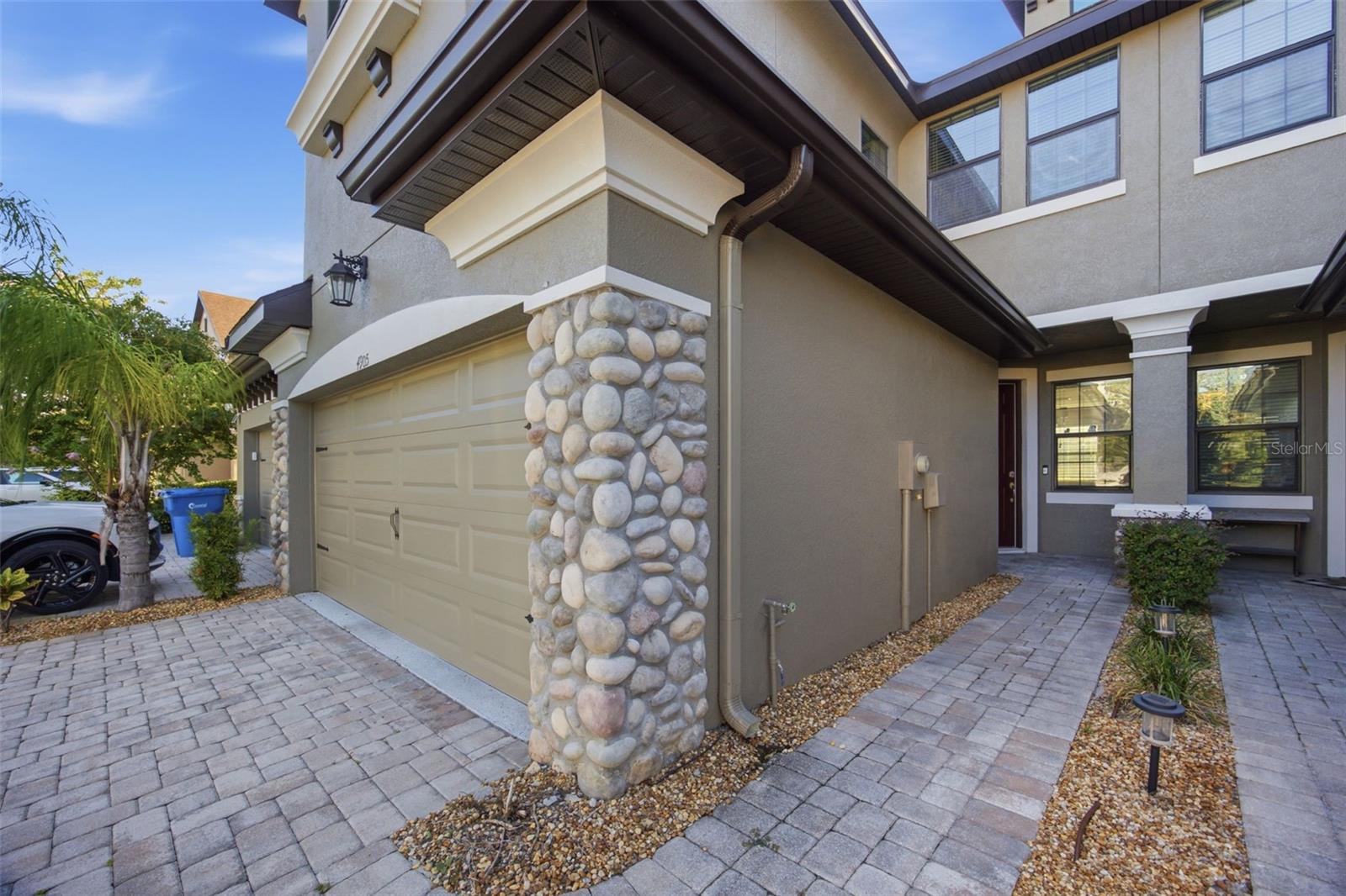4905 WANDERING WAY