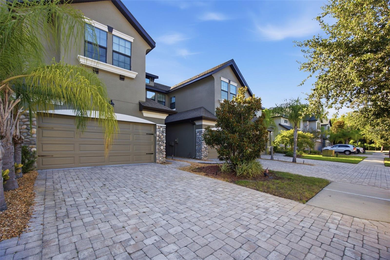 4905 WANDERING WAY