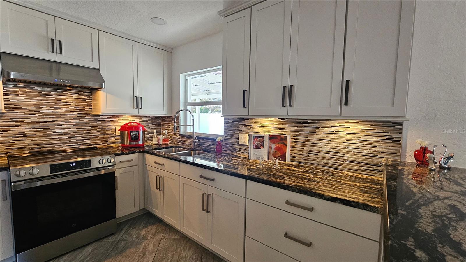 SUNSET HILLS 2ND ADD - Residential