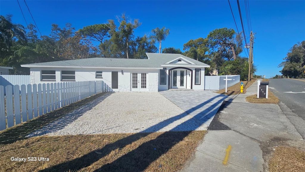 Photo of 1092 N Florida Avenue, Tarpon Springs, FL 34689 (MLS # TB8473879)