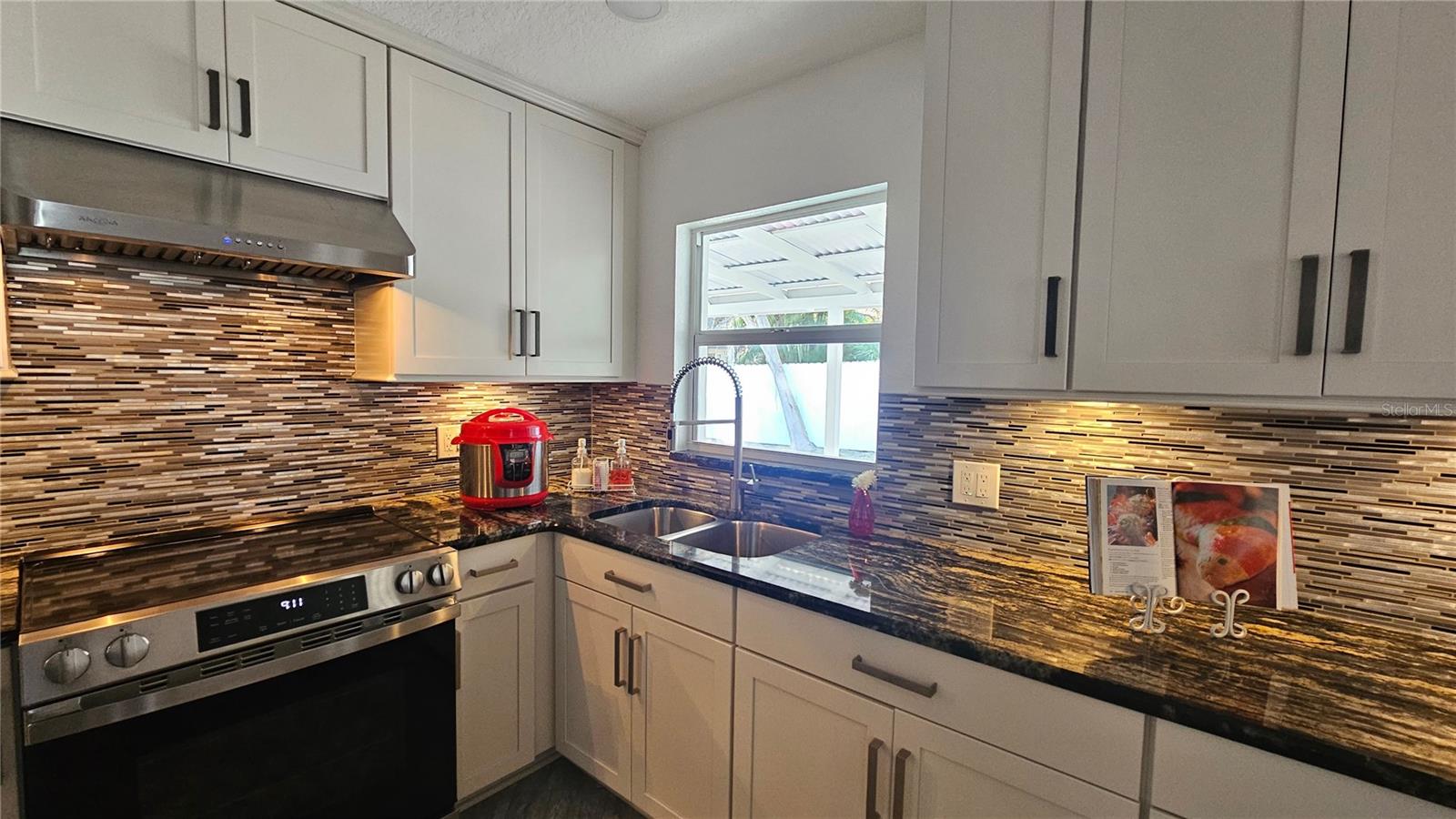 SUNSET HILLS 2ND ADD - Residential