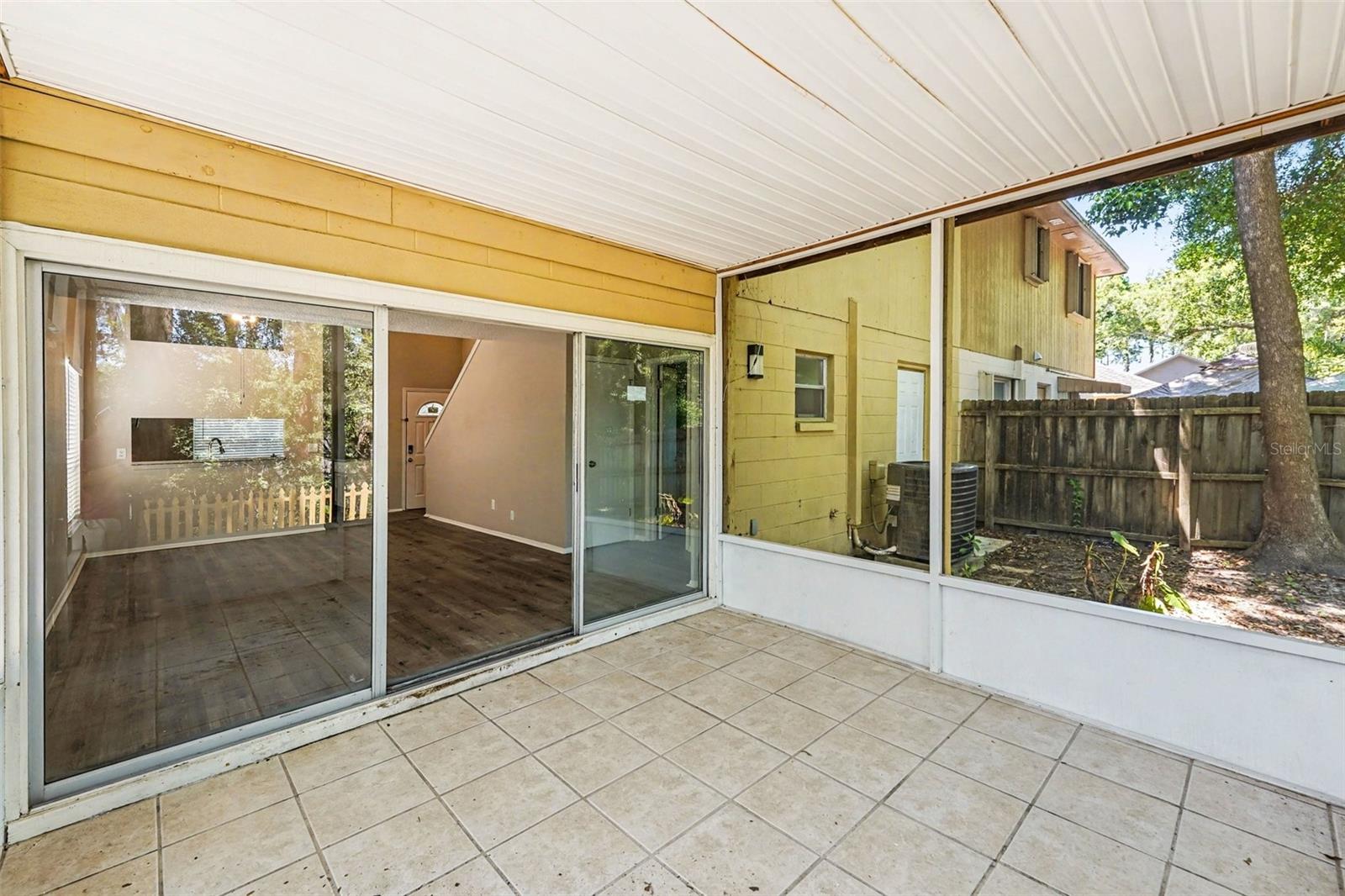 NORTH LAKES SEC I UNIT - Residential