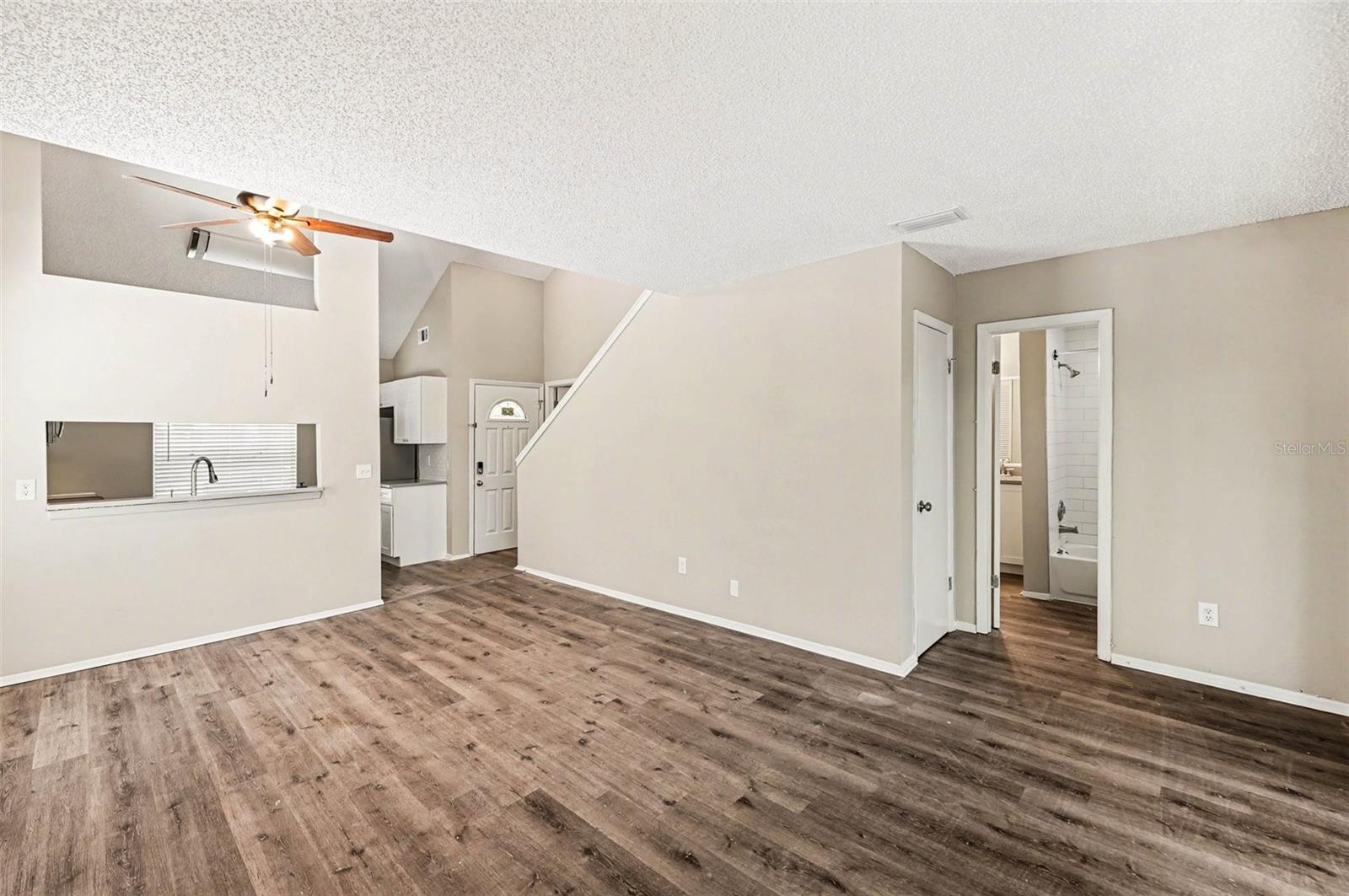 NORTH LAKES SEC I UNIT - Residential