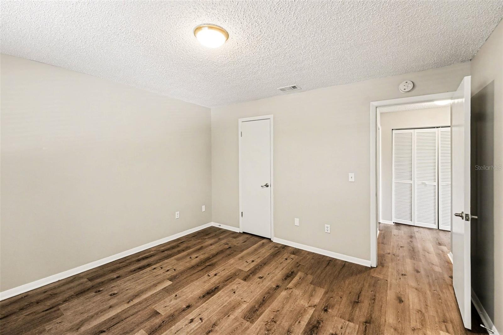 NORTH LAKES SEC I UNIT - Residential