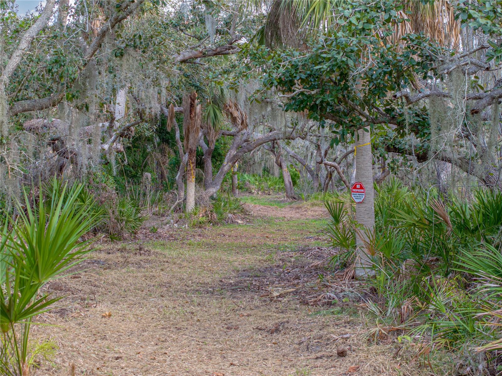ENGLEWOOD GARDENS - Land