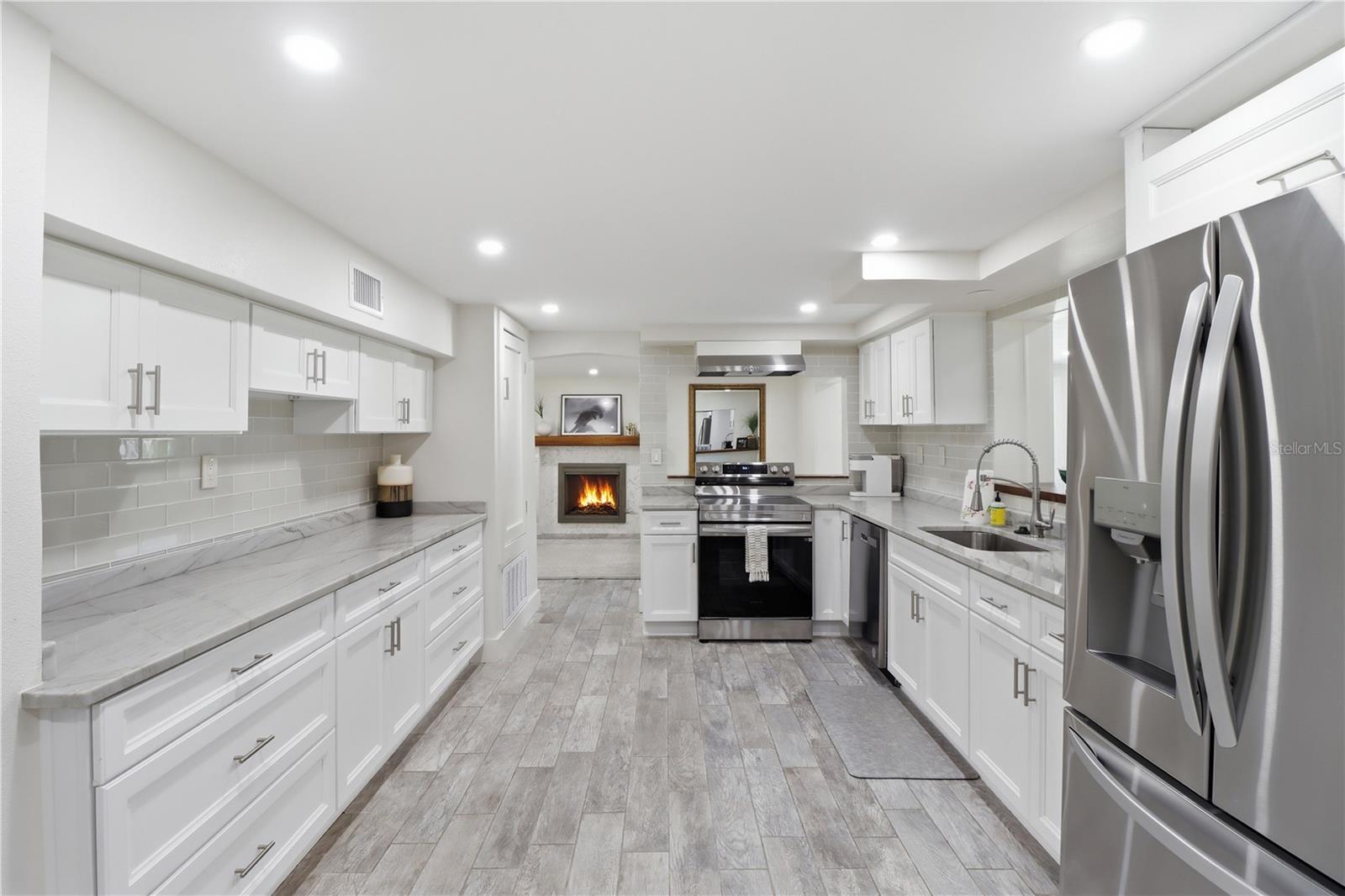 PARADISE COUNTRY CLUB UNIT 03 - Residential
