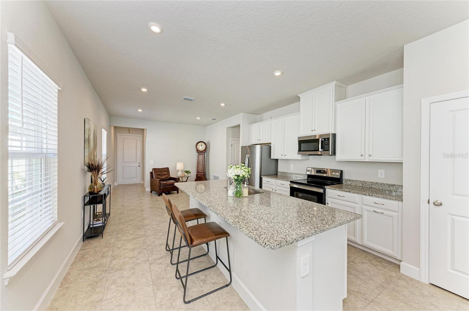 AVALON WOODS - Residential