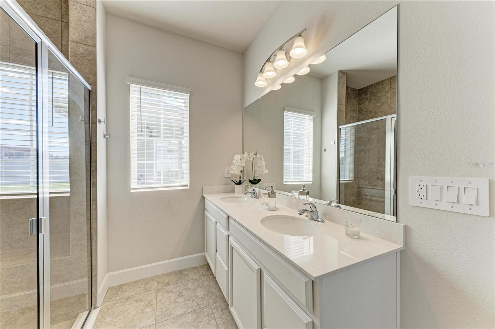 AVALON WOODS - Residential