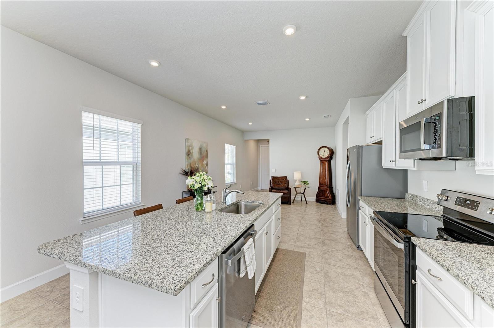 AVALON WOODS - Residential