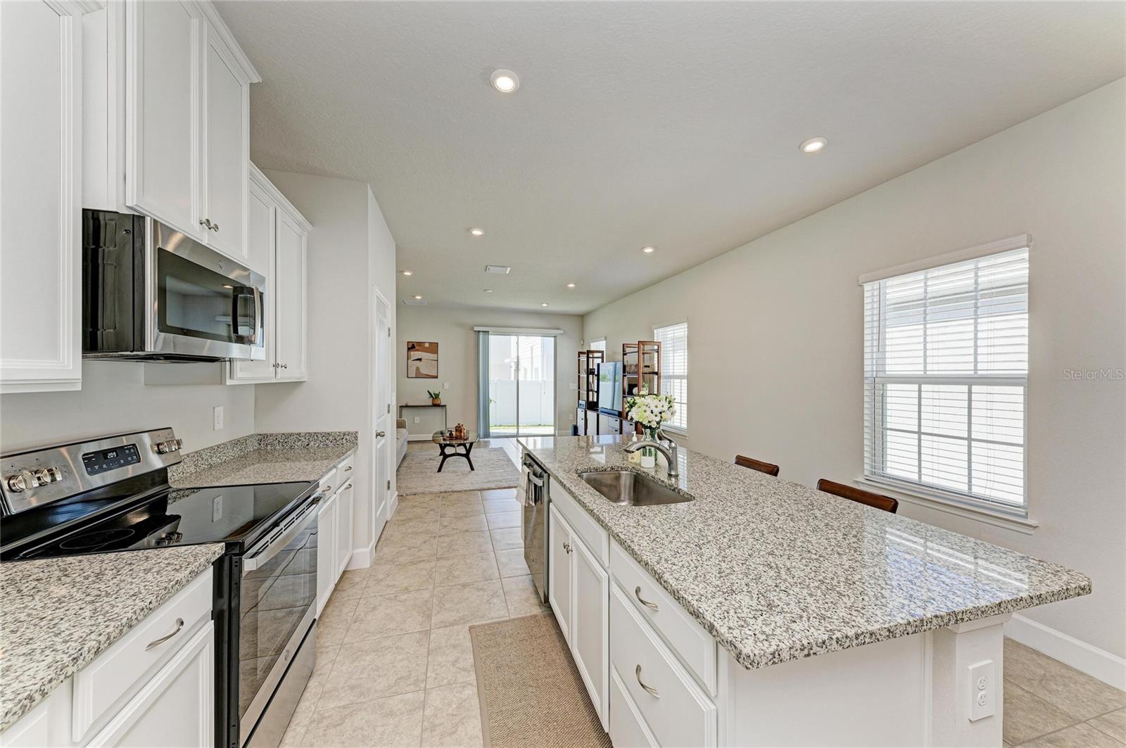 AVALON WOODS - Residential