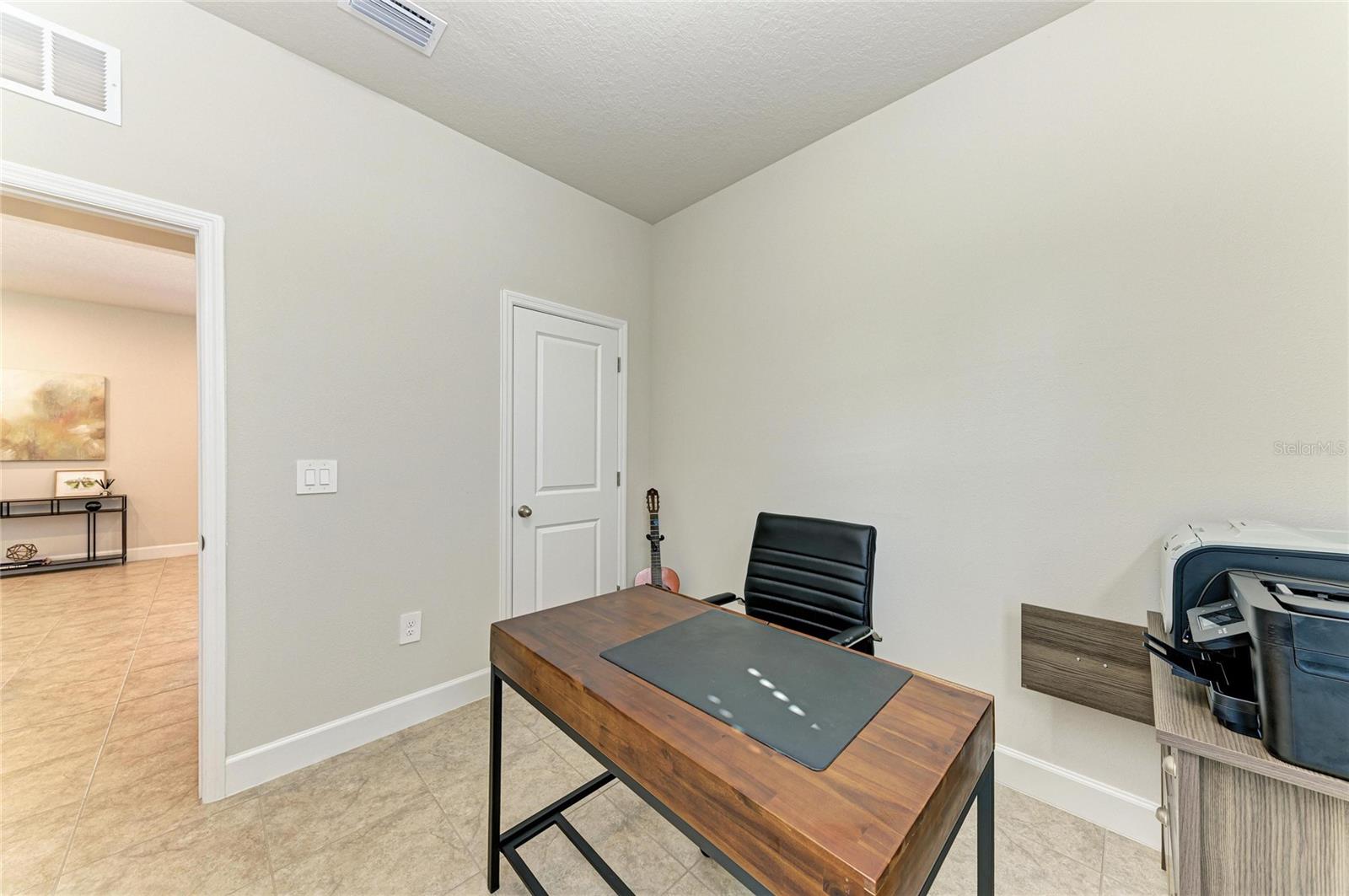 AVALON WOODS - Residential