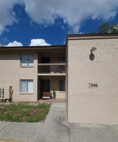 Photo of 7606 Abbey Lane #208, Tampa, FL 33617 (MLS # TB8511853)