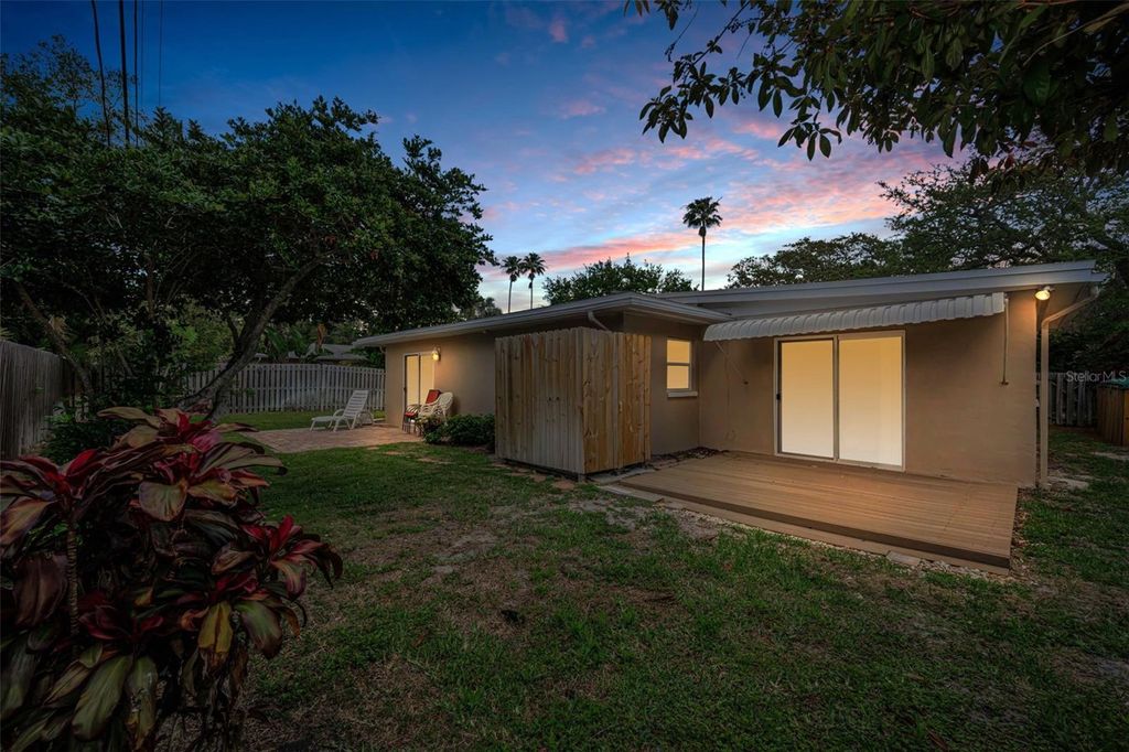 Photo of 253 Park Circle S, Dunedin, FL 34698 (MLS # TB8496788)