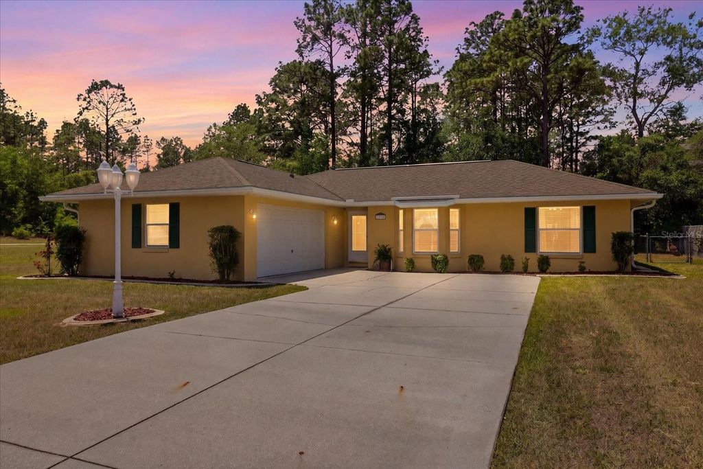 Photo of 8278 N Pickinz Way, Citrus Springs, FL 34433 (MLS # OM723545)