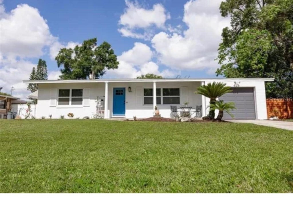 Photo of 408 Beth Drive, Sanford, FL 32771 (MLS # O6444872)