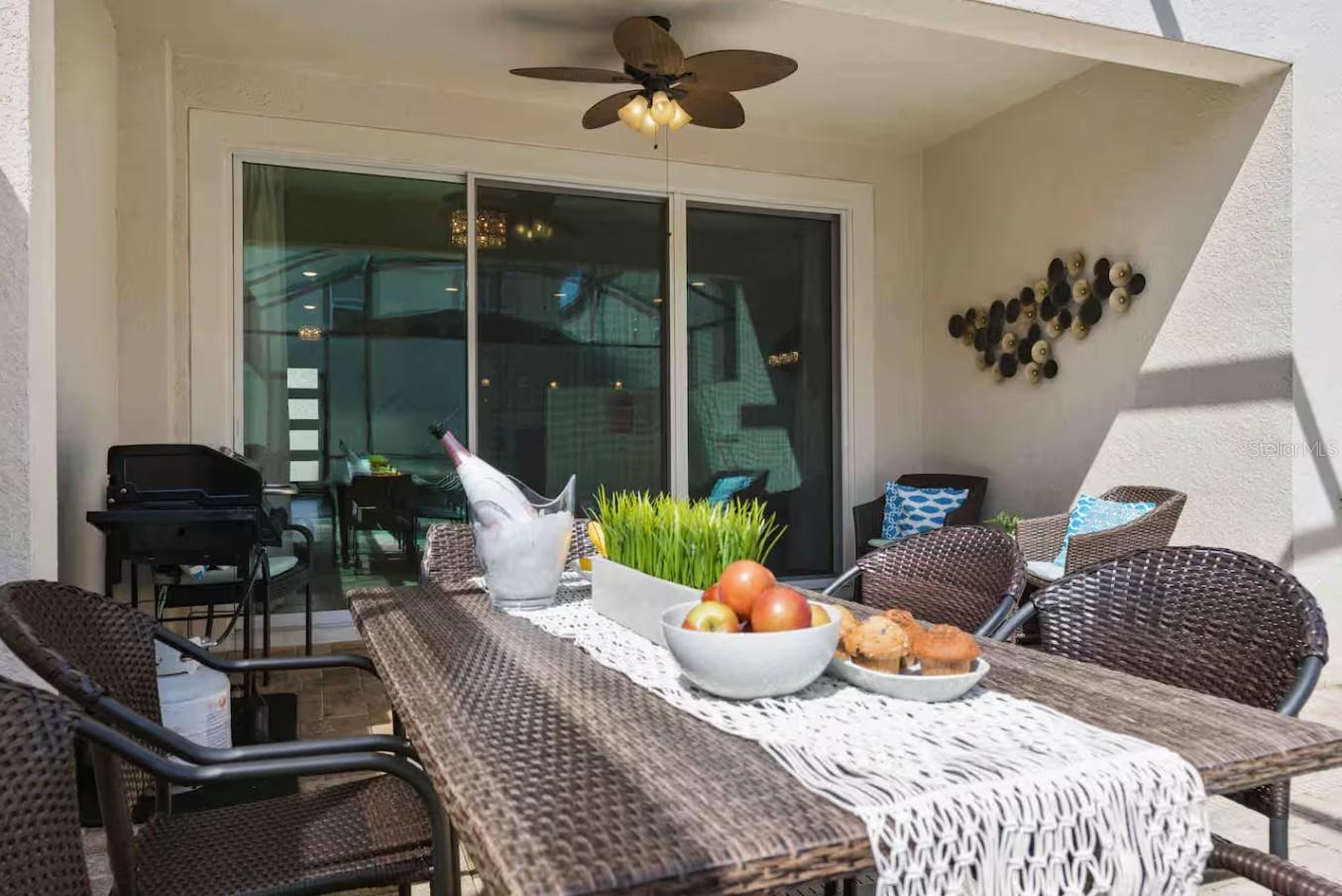 1604 CAREY PALM CIRCLE