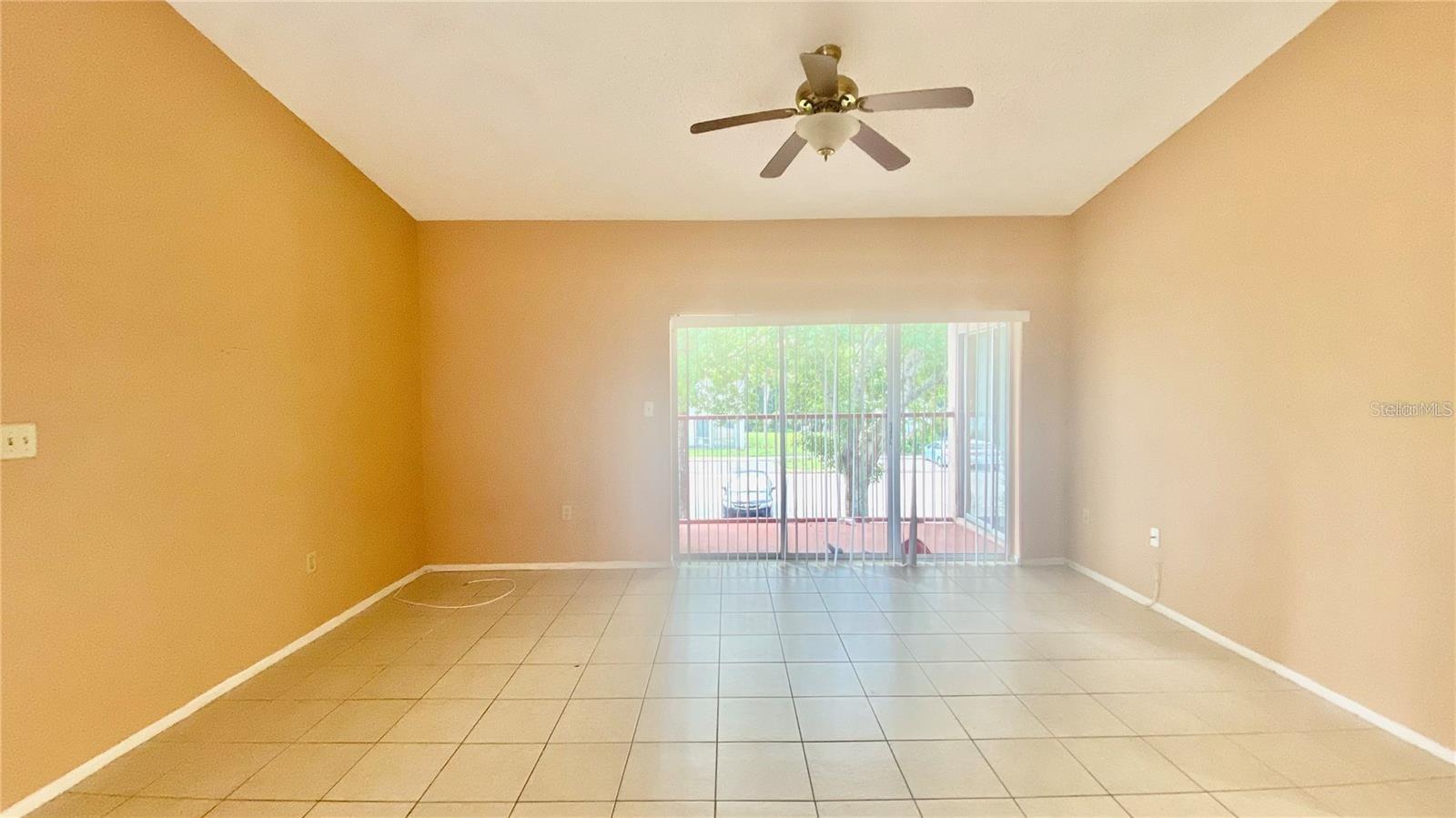 2528 CITRUS CLUB LANE 206