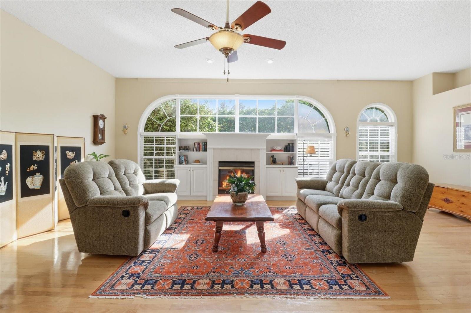 CRYSTAL OAKS SEVENTH ADD - Residential