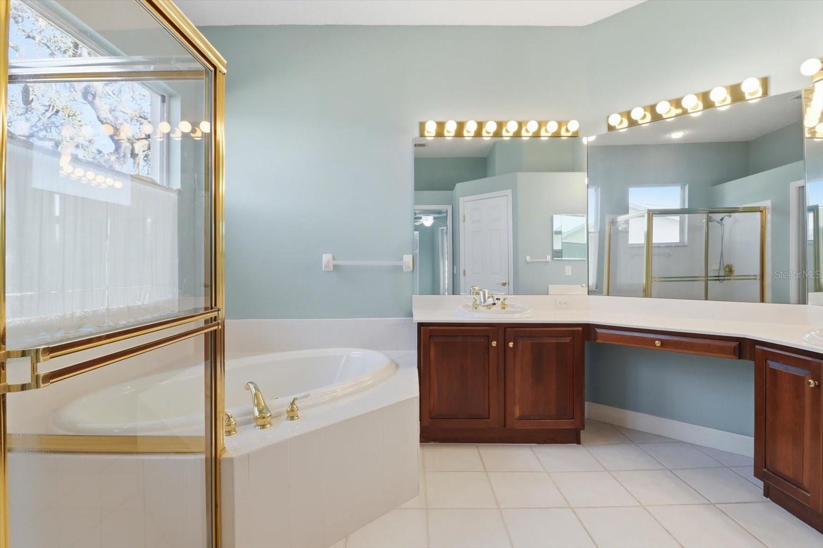 CRYSTAL OAKS SEVENTH ADD - Residential