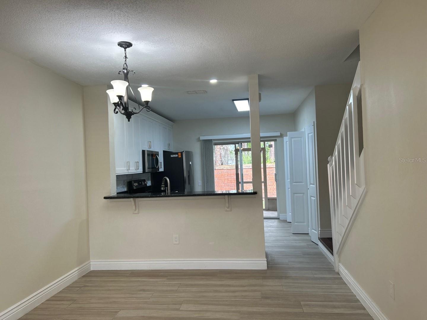 BERKELEY SQUARE - Residential