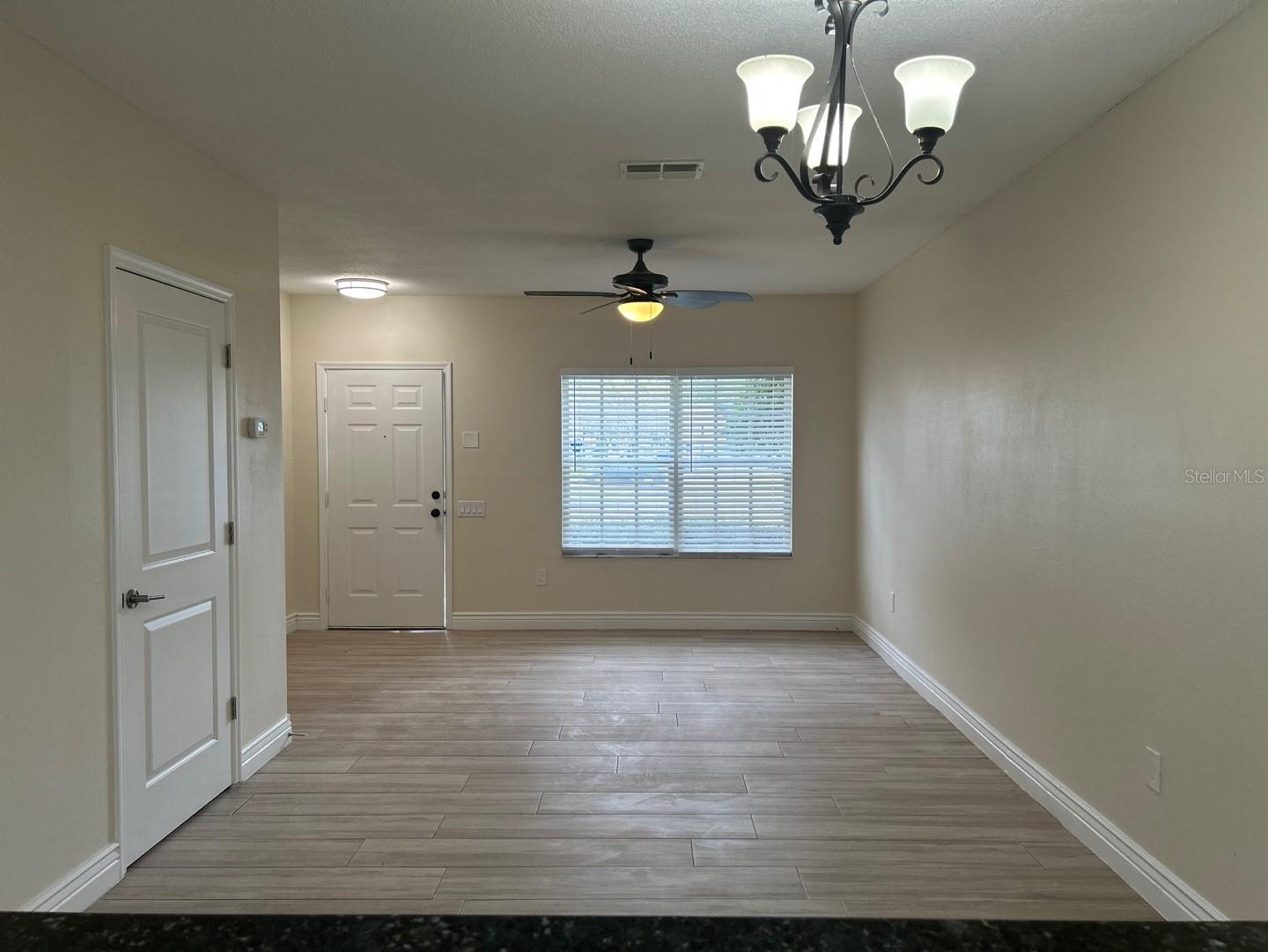 BERKELEY SQUARE - Residential