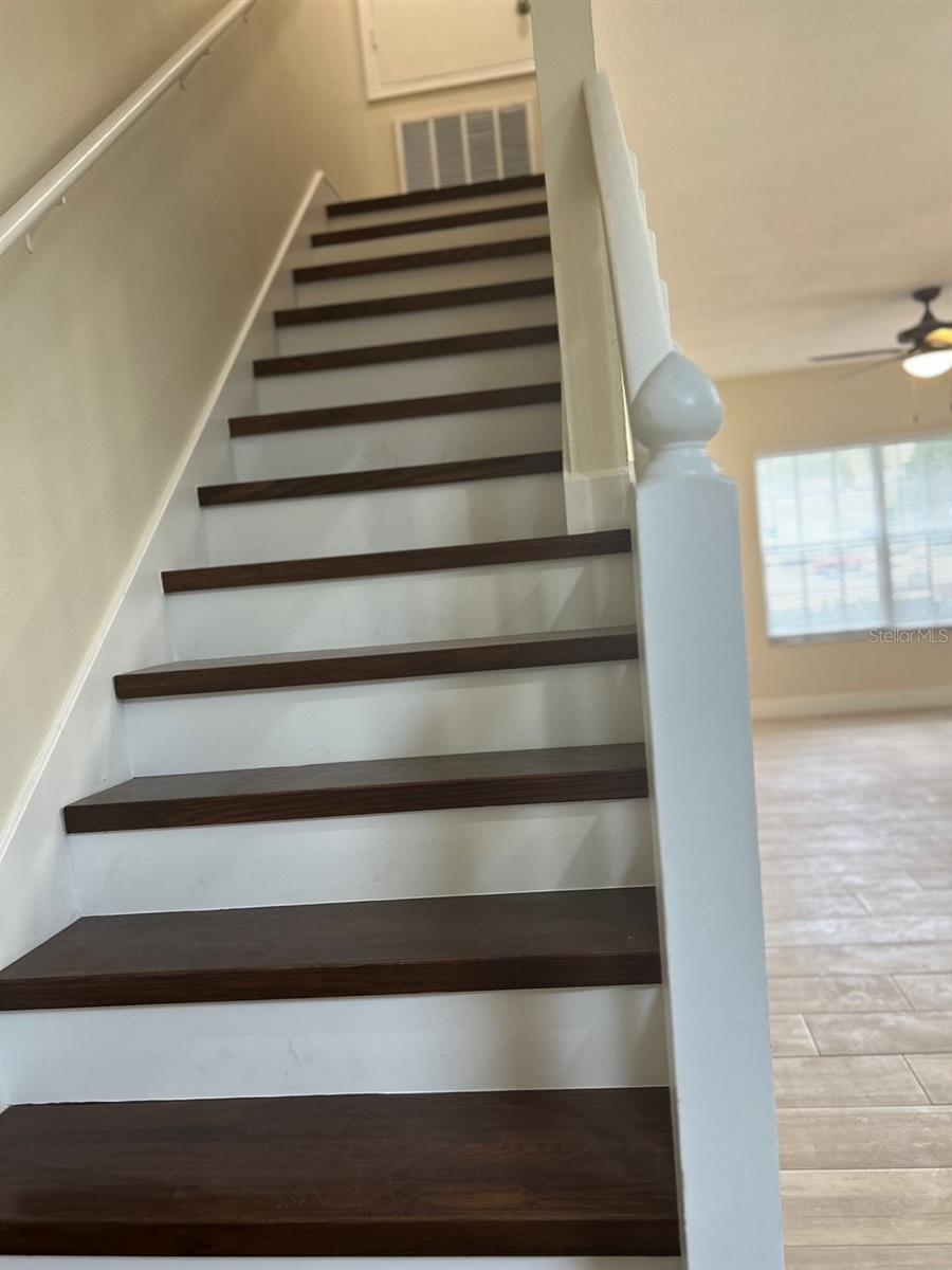 BERKELEY SQUARE - Residential