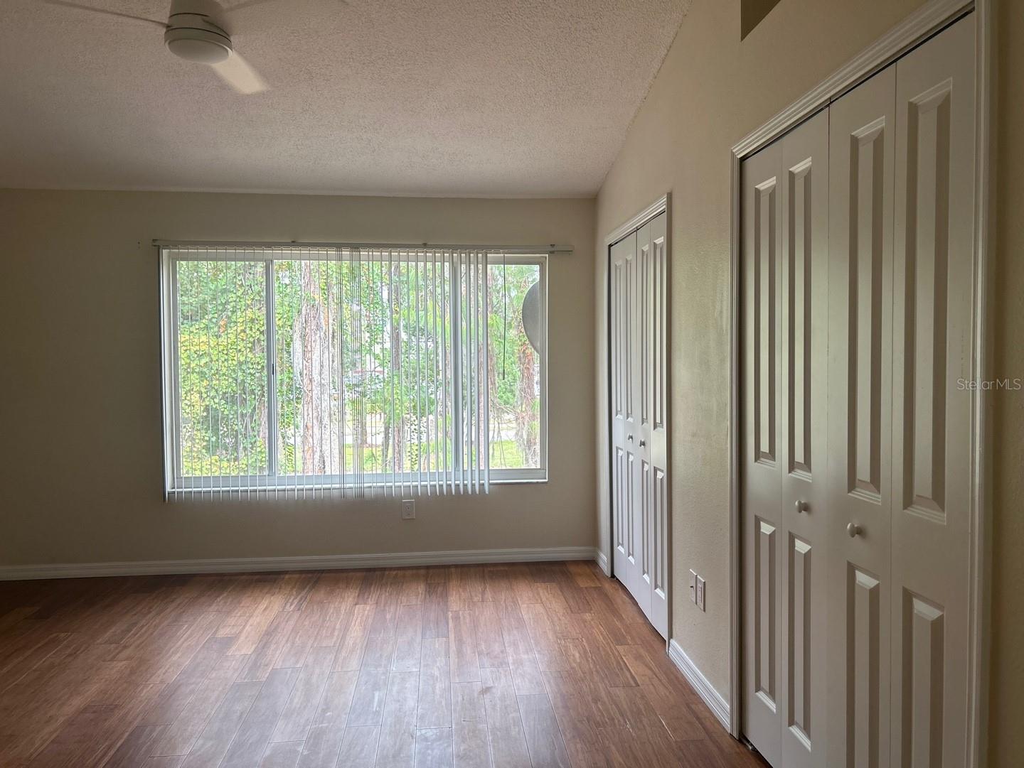 BERKELEY SQUARE - Residential