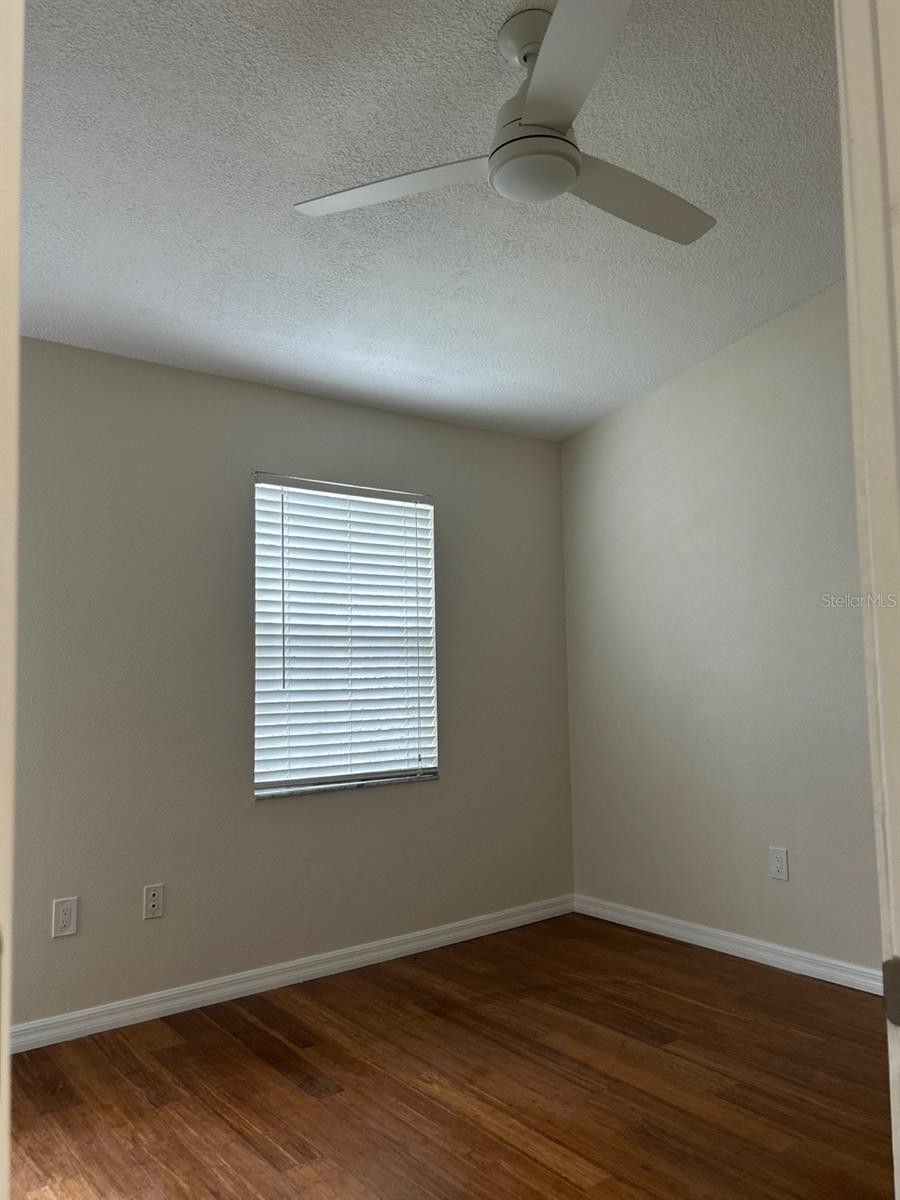 BERKELEY SQUARE - Residential