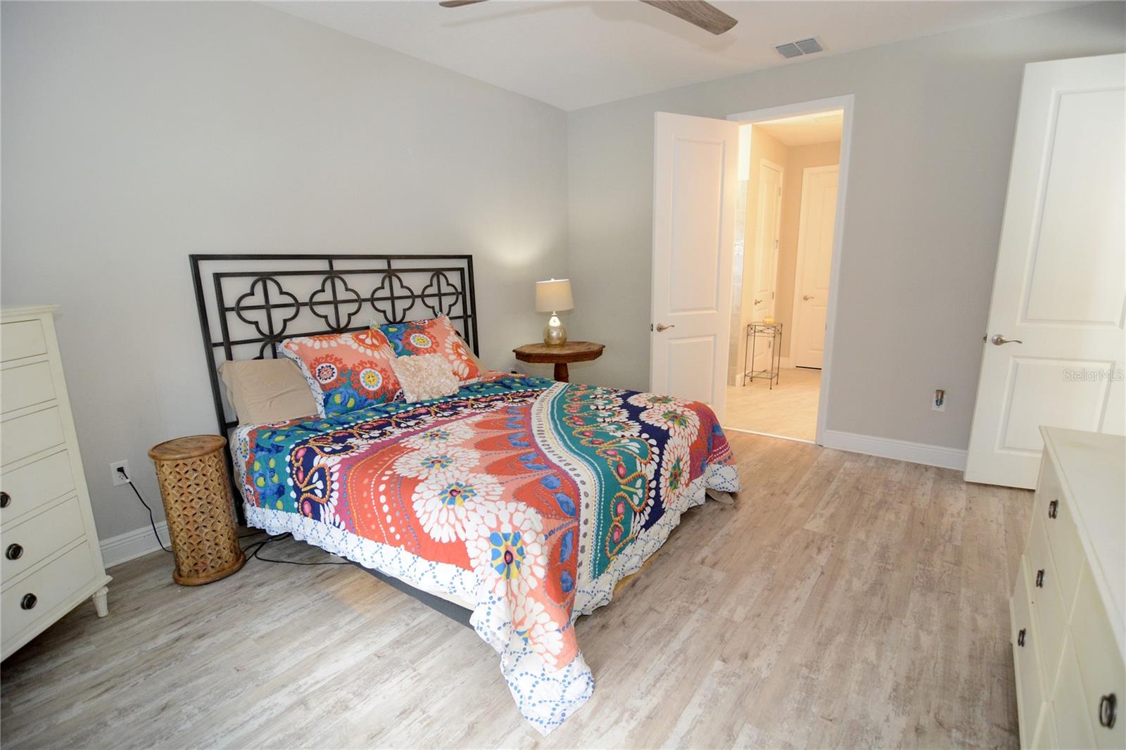 OAKMONT RESERVE - Residential