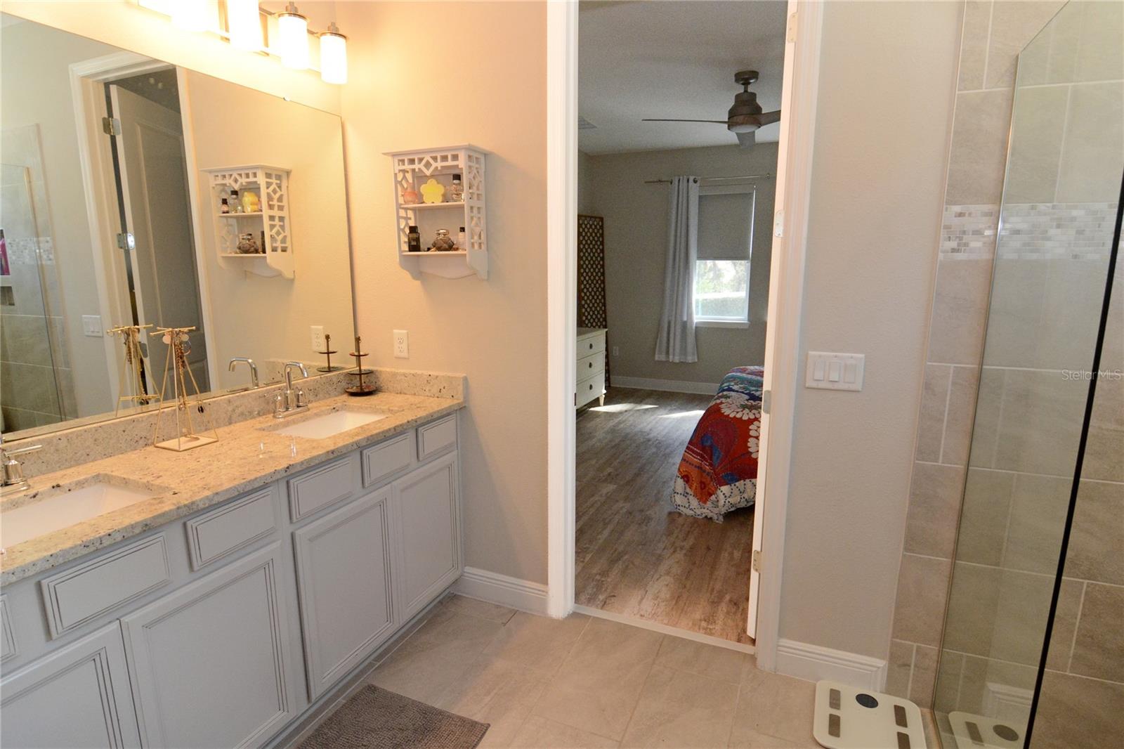 OAKMONT RESERVE - Residential