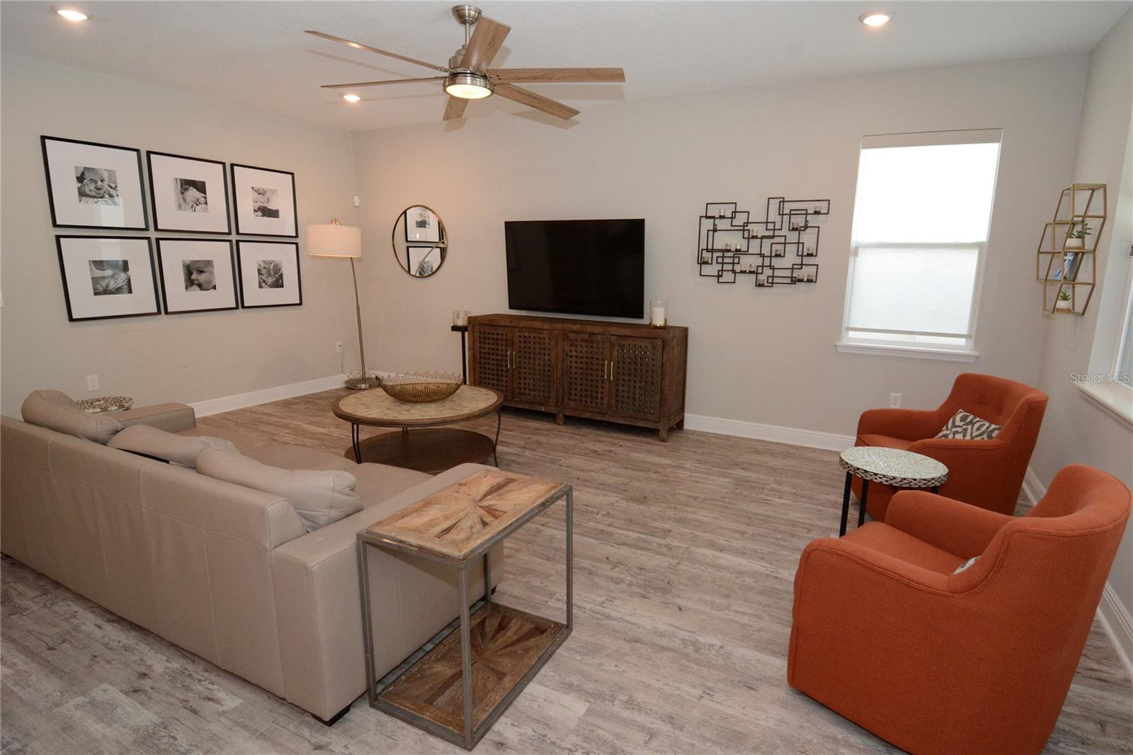 OAKMONT RESERVE - Residential