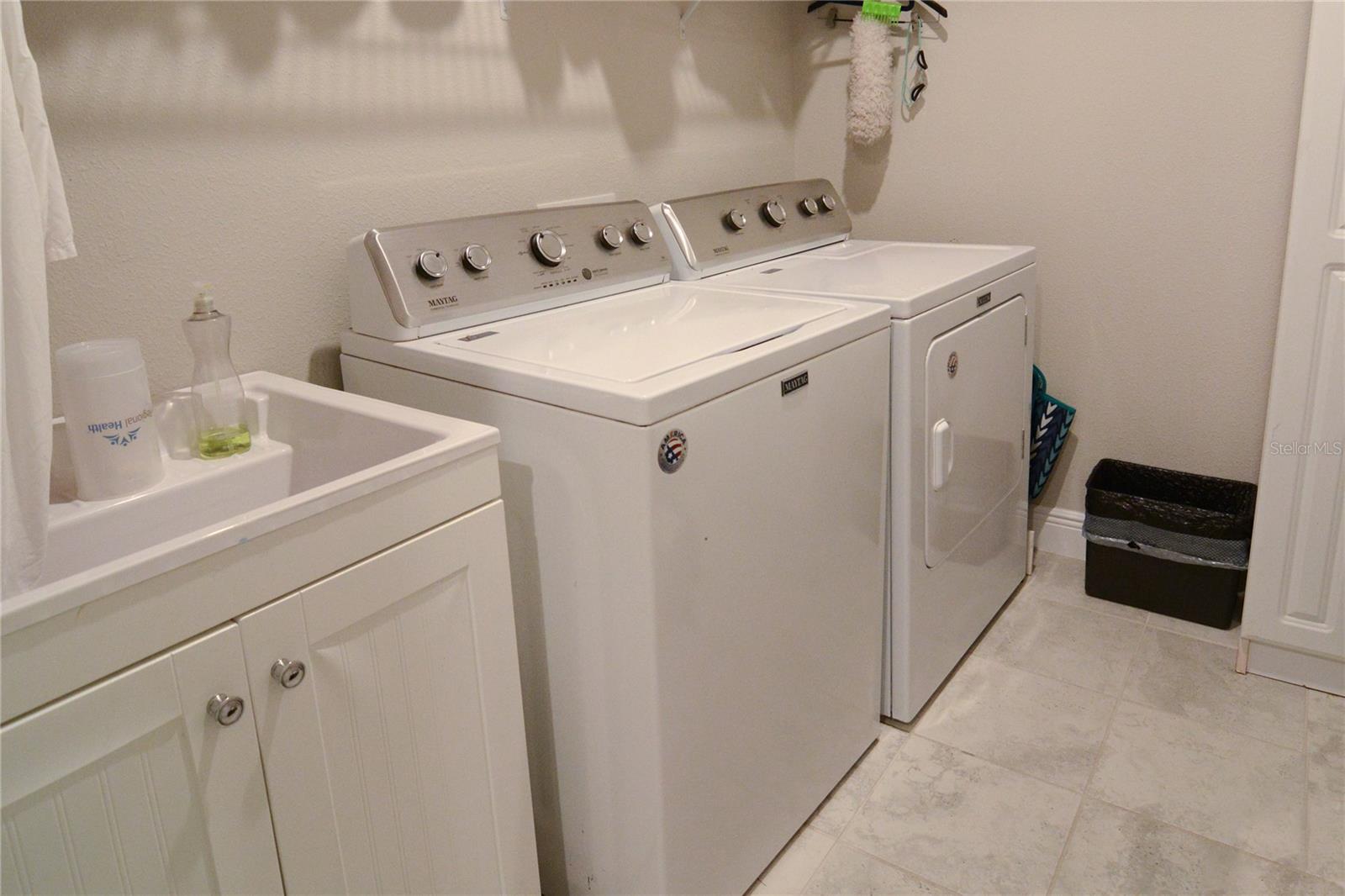 OAKMONT RESERVE - Residential