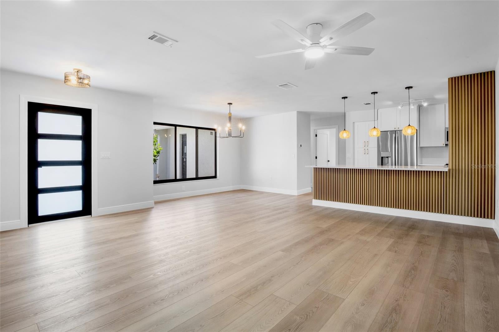 5 BRIDGE STREET, ENGLEWOOD, FL, 34223 4 5 BRIDGE STREET