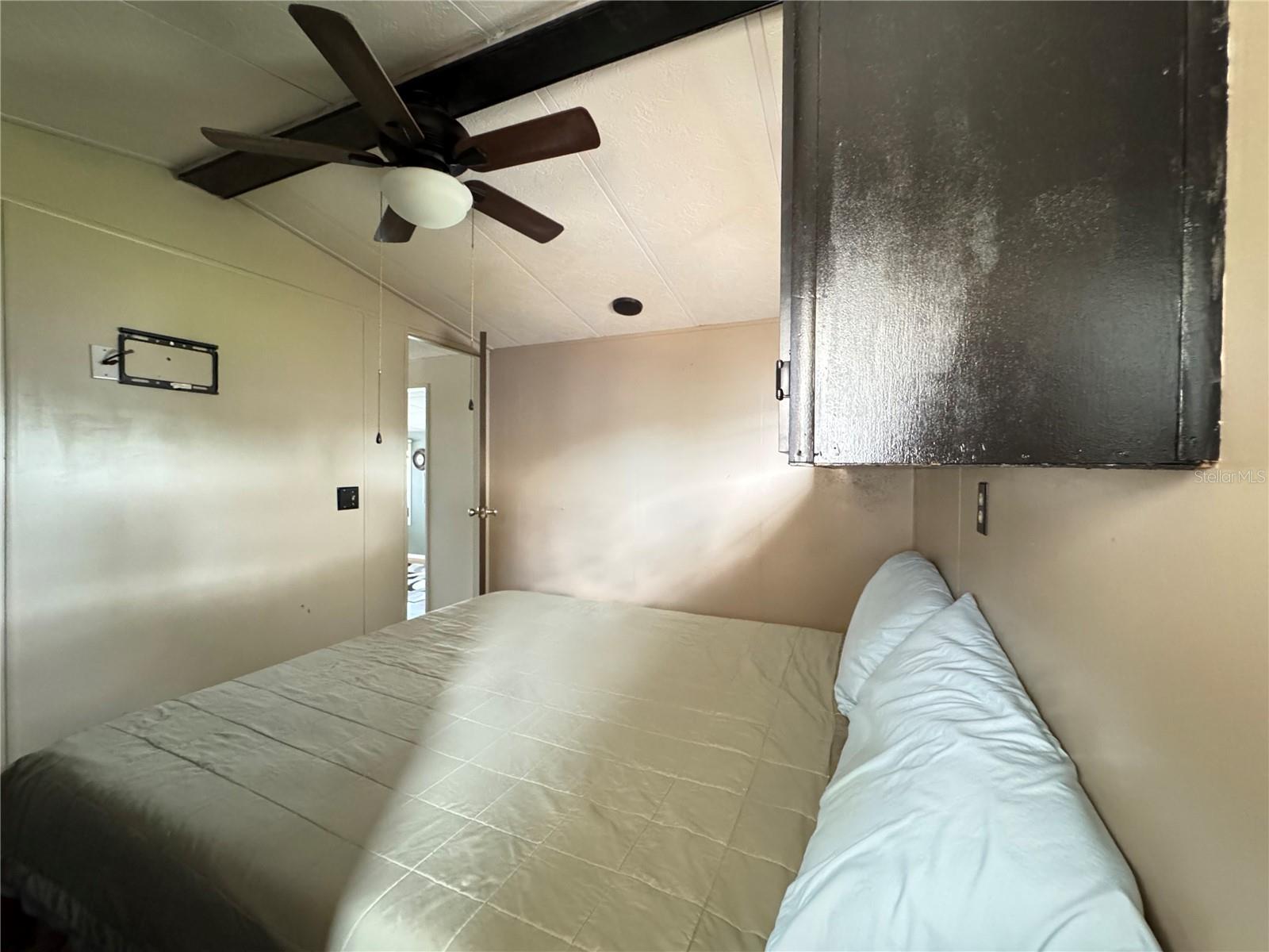 AMERICAN CONDOMINIUM PARKS ZEPHYRHILLS - Residential