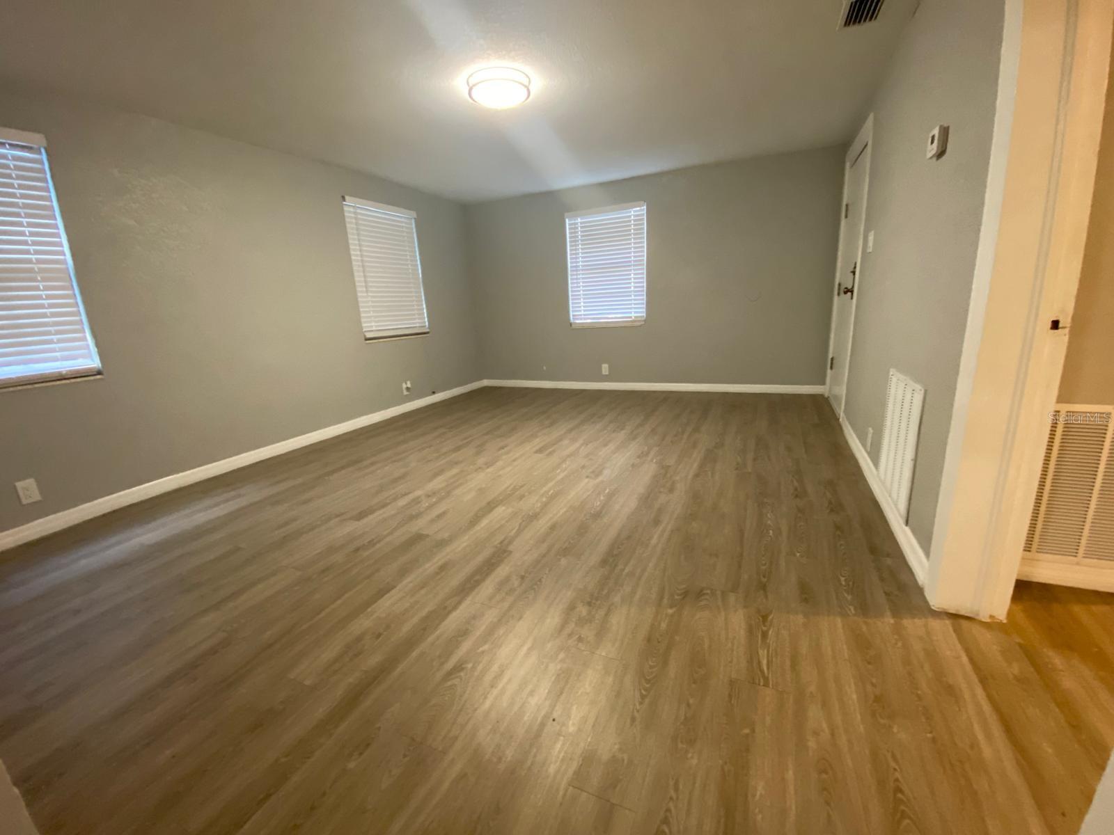 BANZA BANZA - Residential Lease