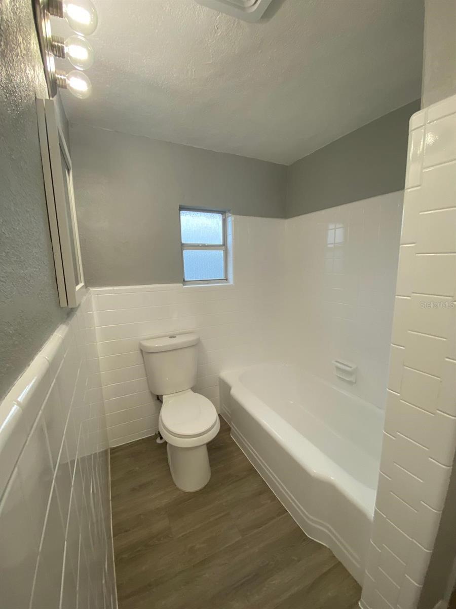 BANZA BANZA - Residential Lease