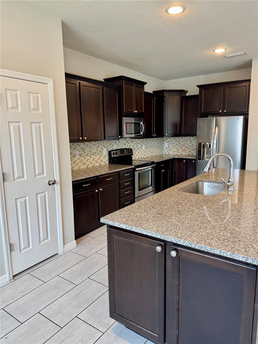 6325 YELLOW BUCKEYE DRIVE