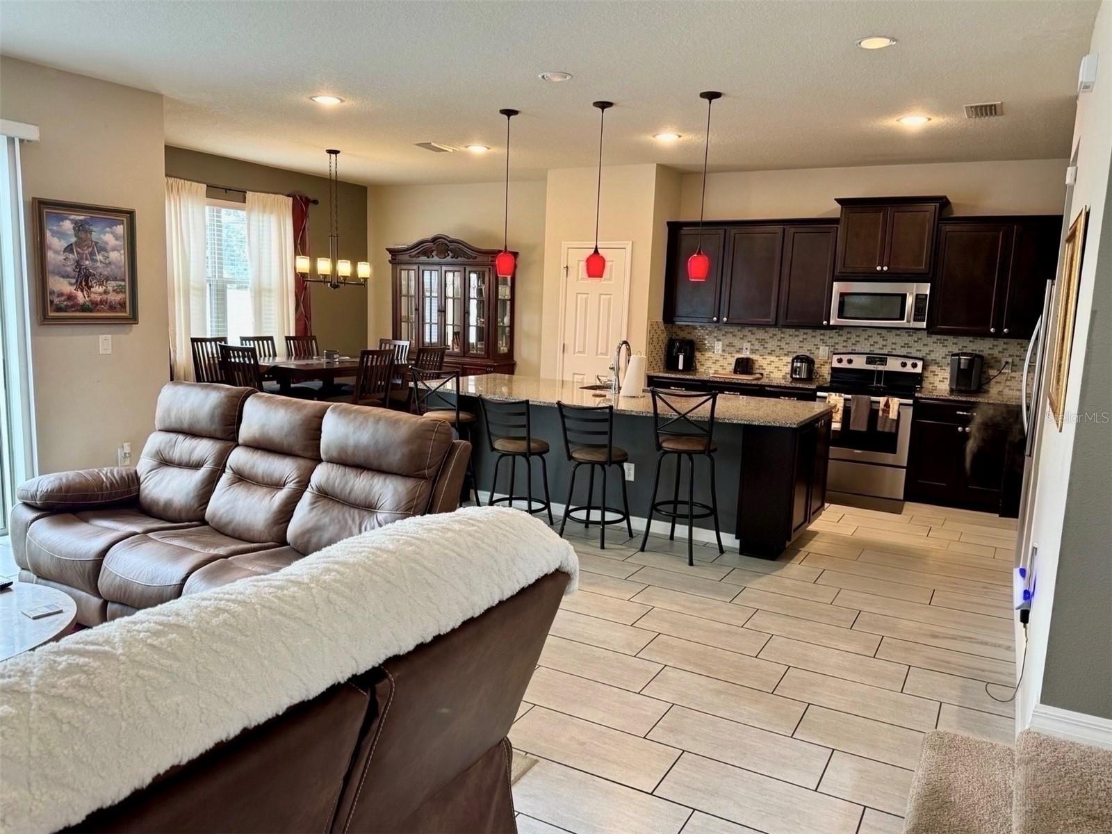 6325 YELLOW BUCKEYE DRIVE