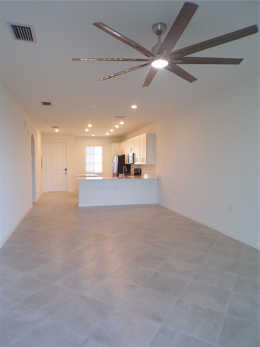 TERRACE VI AT HERITAGE LANDING - Residential Lease