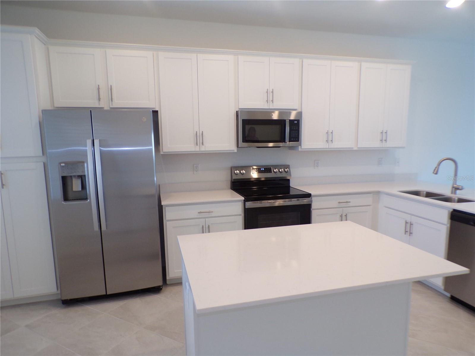 TERRACE VI AT HERITAGE LANDING - Residential Lease