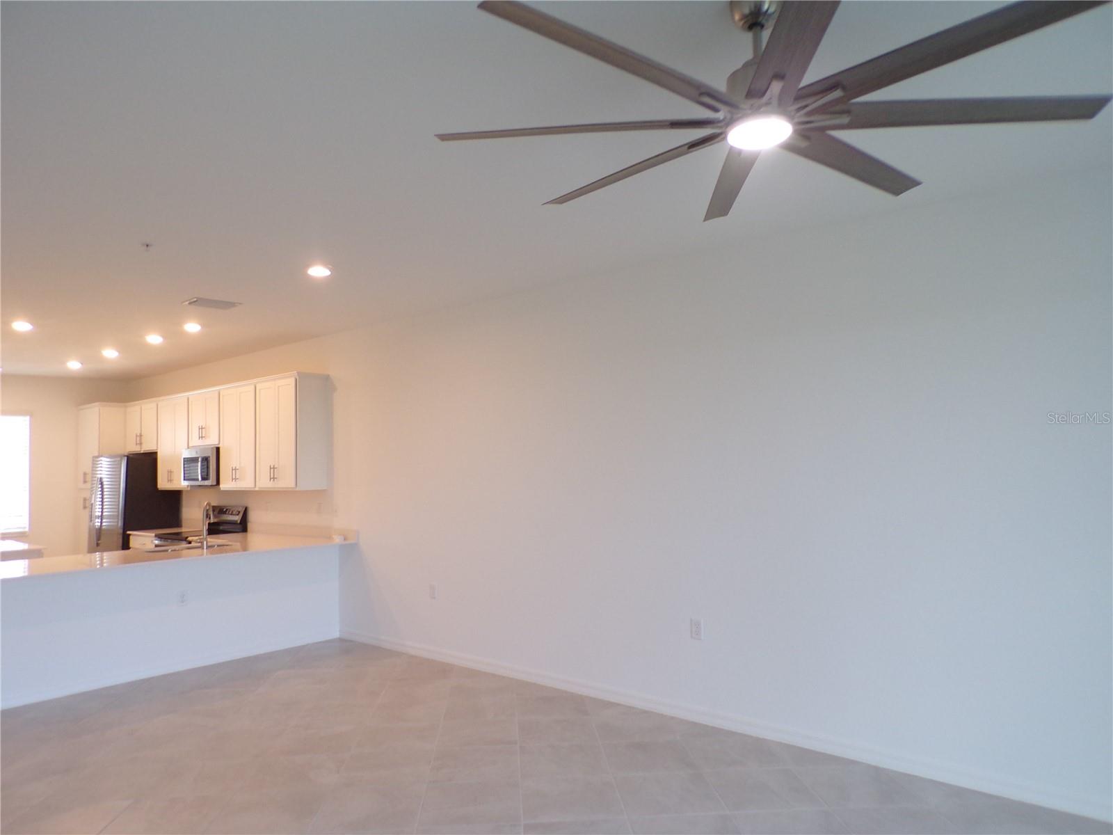 TERRACE VI AT HERITAGE LANDING - Residential Lease