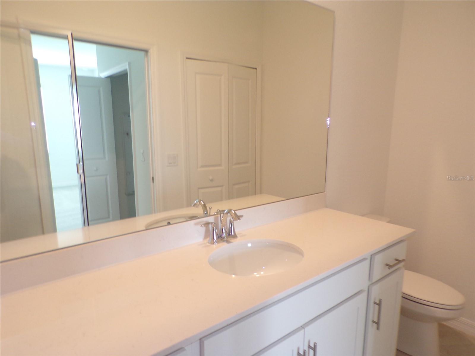 TERRACE VI AT HERITAGE LANDING - Residential Lease