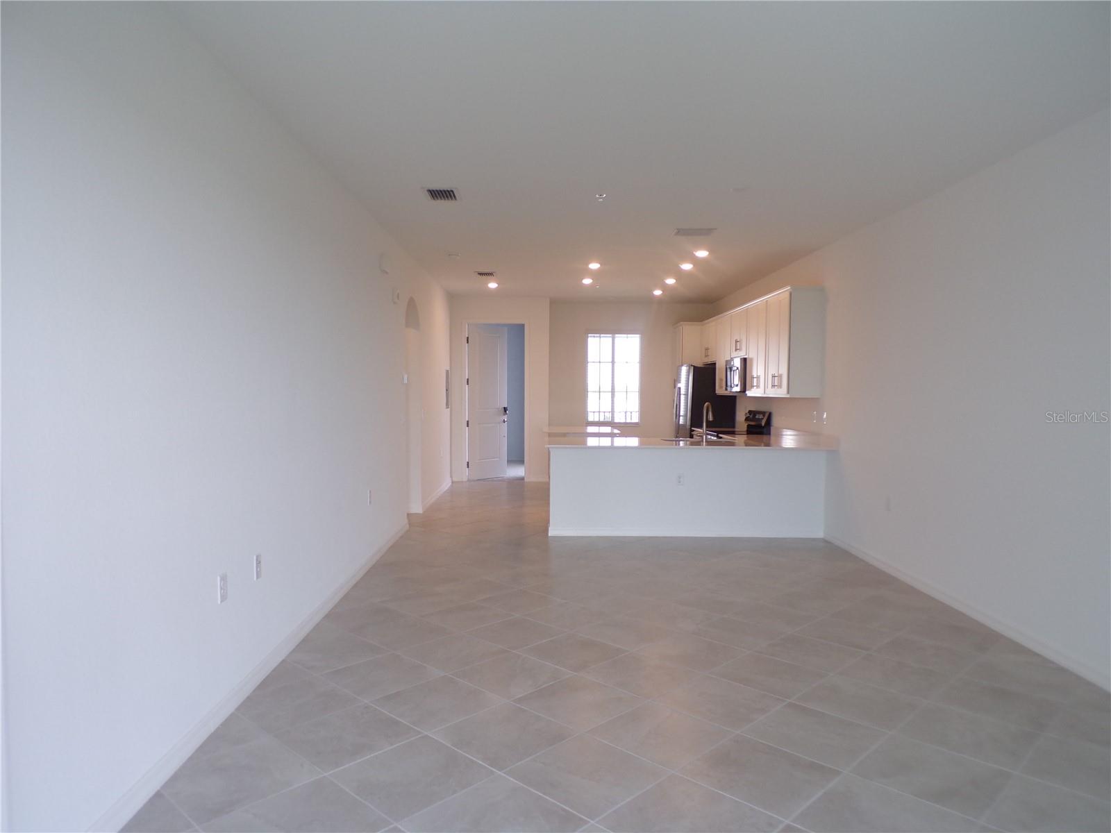 TERRACE VI AT HERITAGE LANDING - Residential Lease