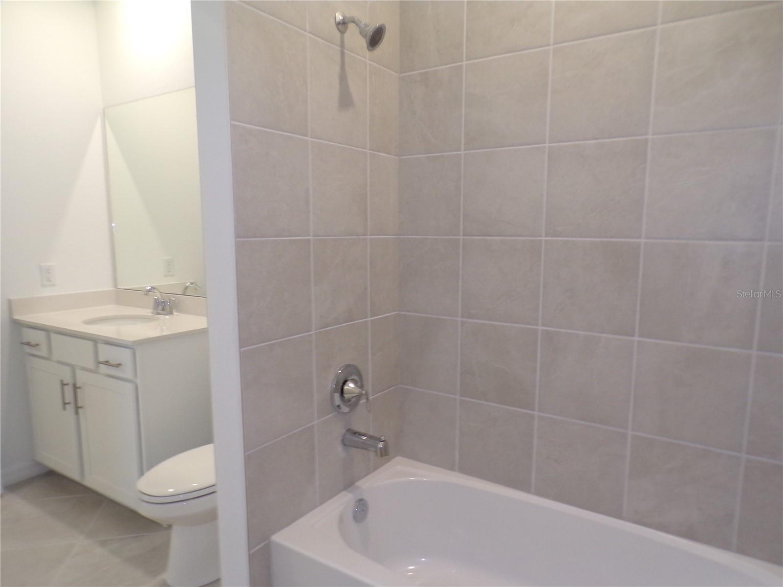 TERRACE VI AT HERITAGE LANDING - Residential Lease