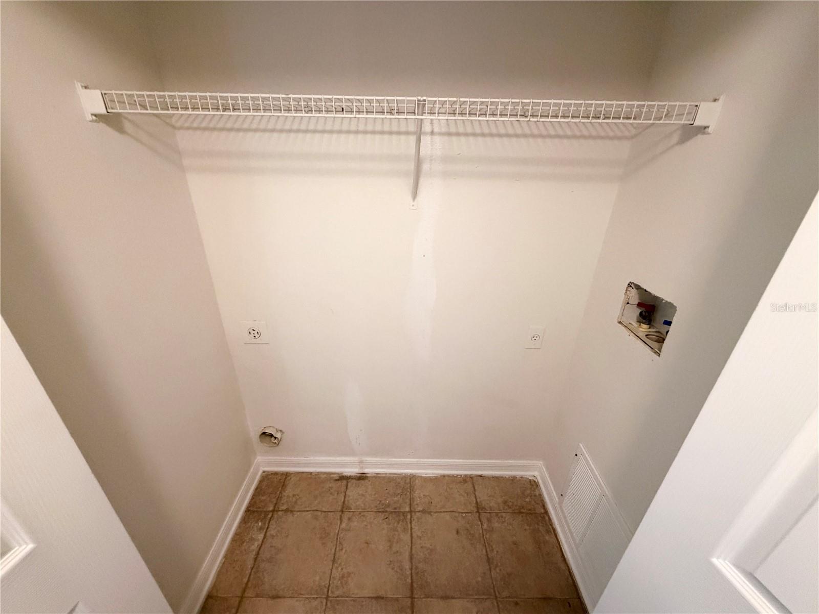 QUEENS COVE PH 04 - Residential